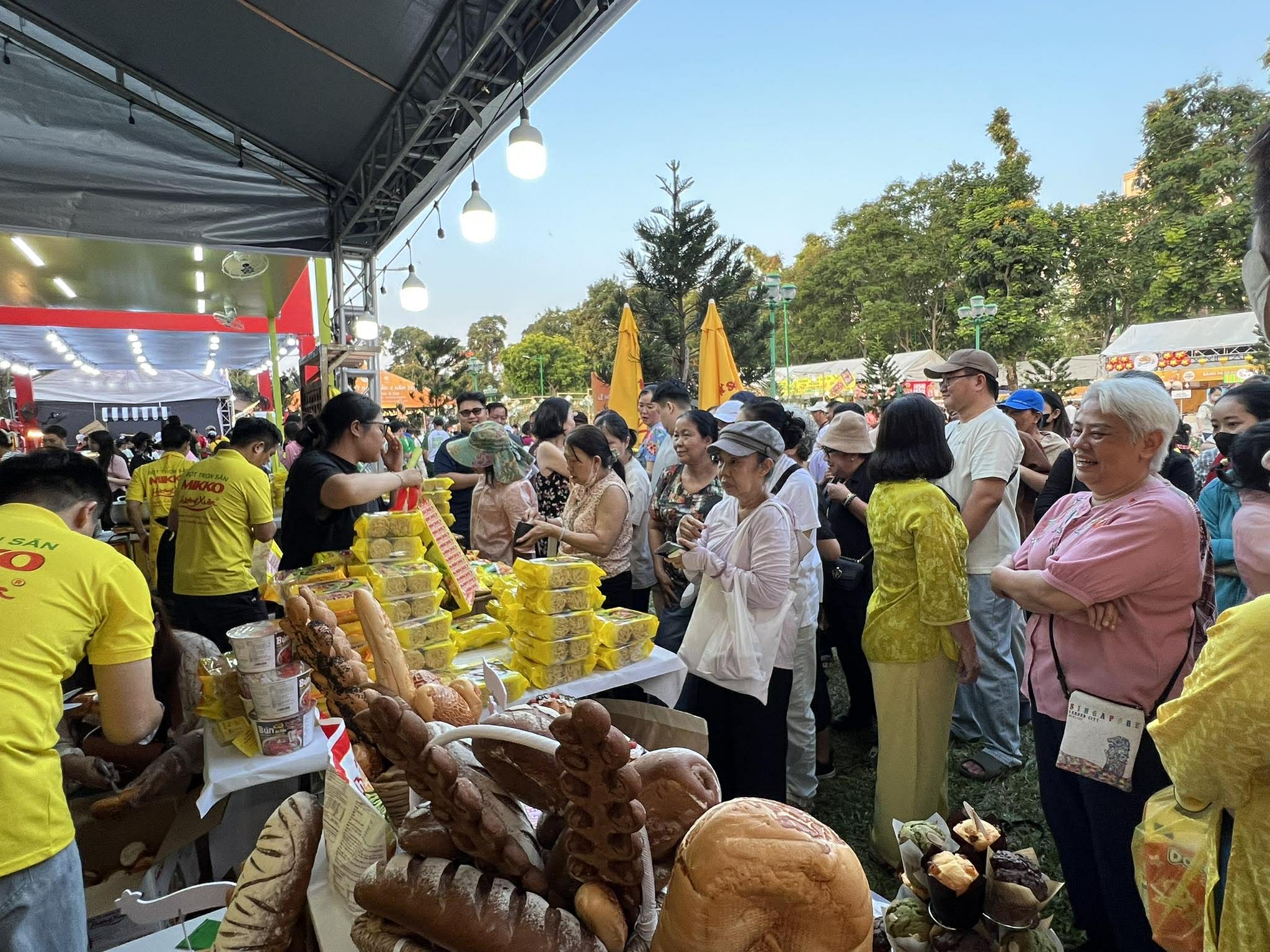 Thực khách trải nghiệm “hương vị Việt” tại Lễ hội Bánh mì Việt Nam 2026